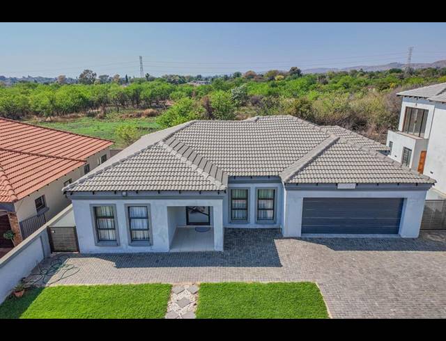 3 BEDROOM HOUSE FOR SALE IN THE ORCHARDS